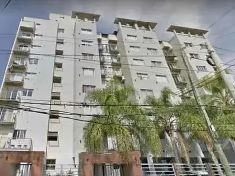 EXCELENTE DEPARTAMENTO 2 AMBIENTES CON COCHERA