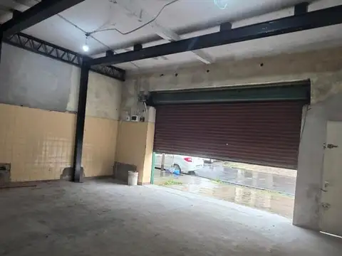 Galpon en Alquiler en Piñeyro, $ 700.000