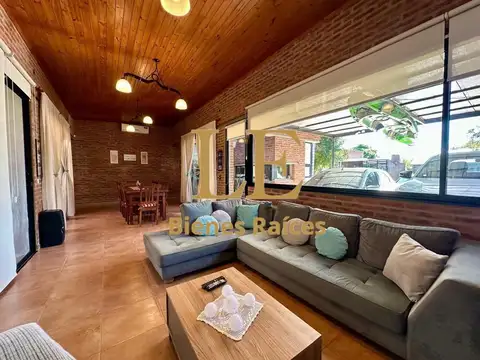 VENTA DE CASA  EN MATHEU, BARRIO CEIBOS