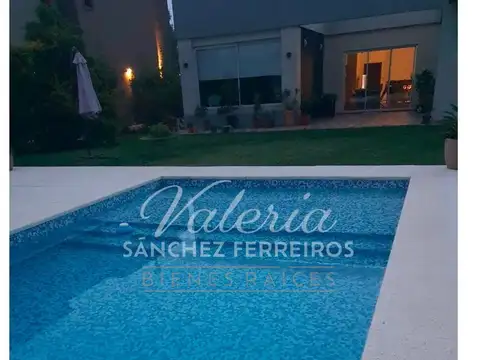 Las Acacias