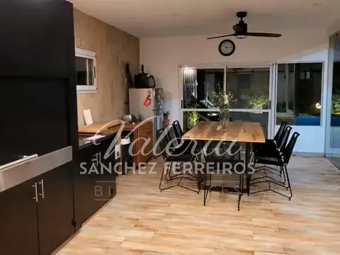 Casa 6 ambientes con 5 baños