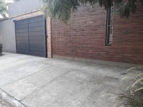 Casa en Venta en El Palomar, USD 450.000