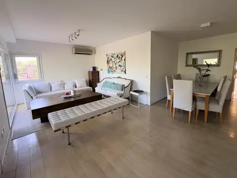 Departamento 4 ambientes con 2 baños