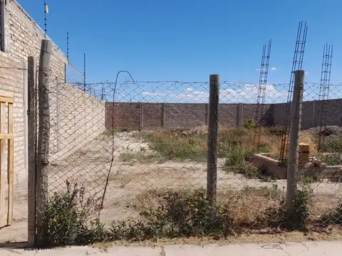 Terreno en Venta en Andrade, USD 18.000