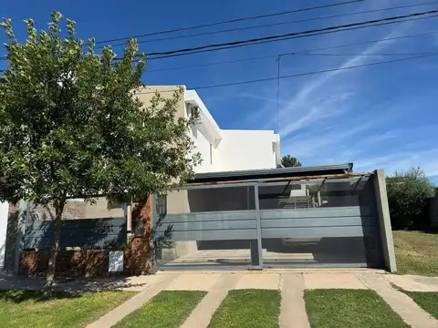 Hermosa Casa en Oro Verde, zona Triangular