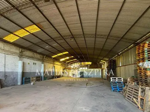 Depósito Galpón en venta Merlo
