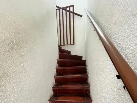 Depto Tipo Casa en Venta con 1 cocheras