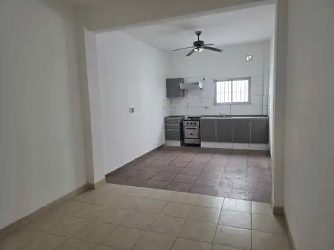 Depto Tipo Casa 3 ambientes con 1 baño