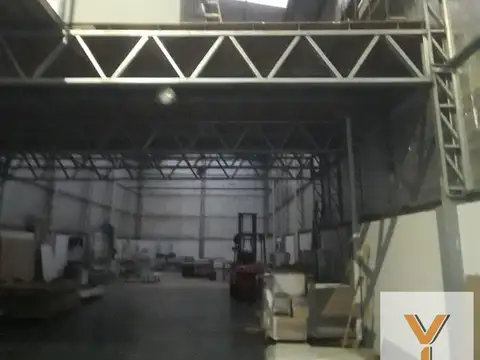 Local en venta - 2 Ambientes - Depósito - 700Mts2 - La Plata
