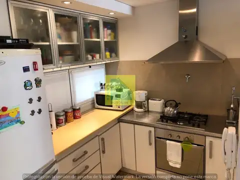 Casa en Alquiler con 3 cocheras