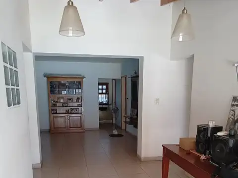 Casa en Venta en Monte Grande, USD 175.000