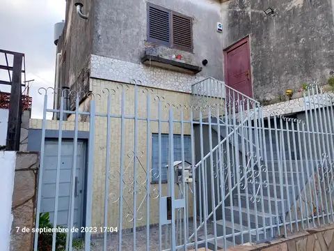 Casa en Alquiler con 1 cochera