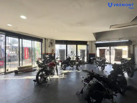 Local en Venta en Parque Chacabuco, USD 175.000