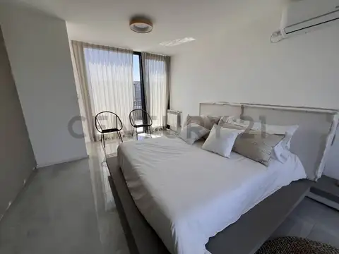 CASA TRÍPLEX A ESTRENAR EN TIGRE | SUNNY