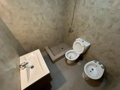 Departamento en Alquiler en Villa De Mayo, $ 500.000