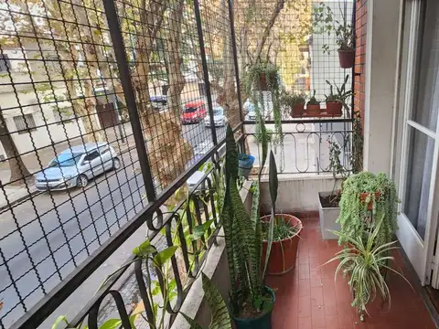 Departamento 5 ambientes con 2 baños