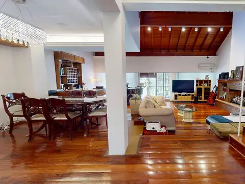 Casa en Venta en Villa del Parque, USD 560.000