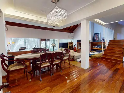 VENTA CASA 7 amb + Cochera + Subsuelo + Jardin en Concordia al 2100