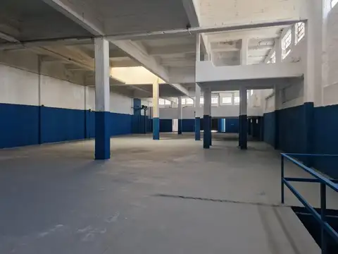 Galpón en Alquiler en Sarandi, Partido de Avellaneda