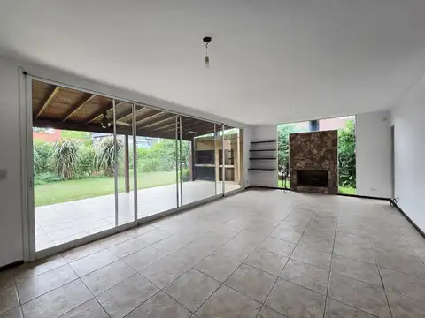 Casa en Alquiler de 4 dormitorios