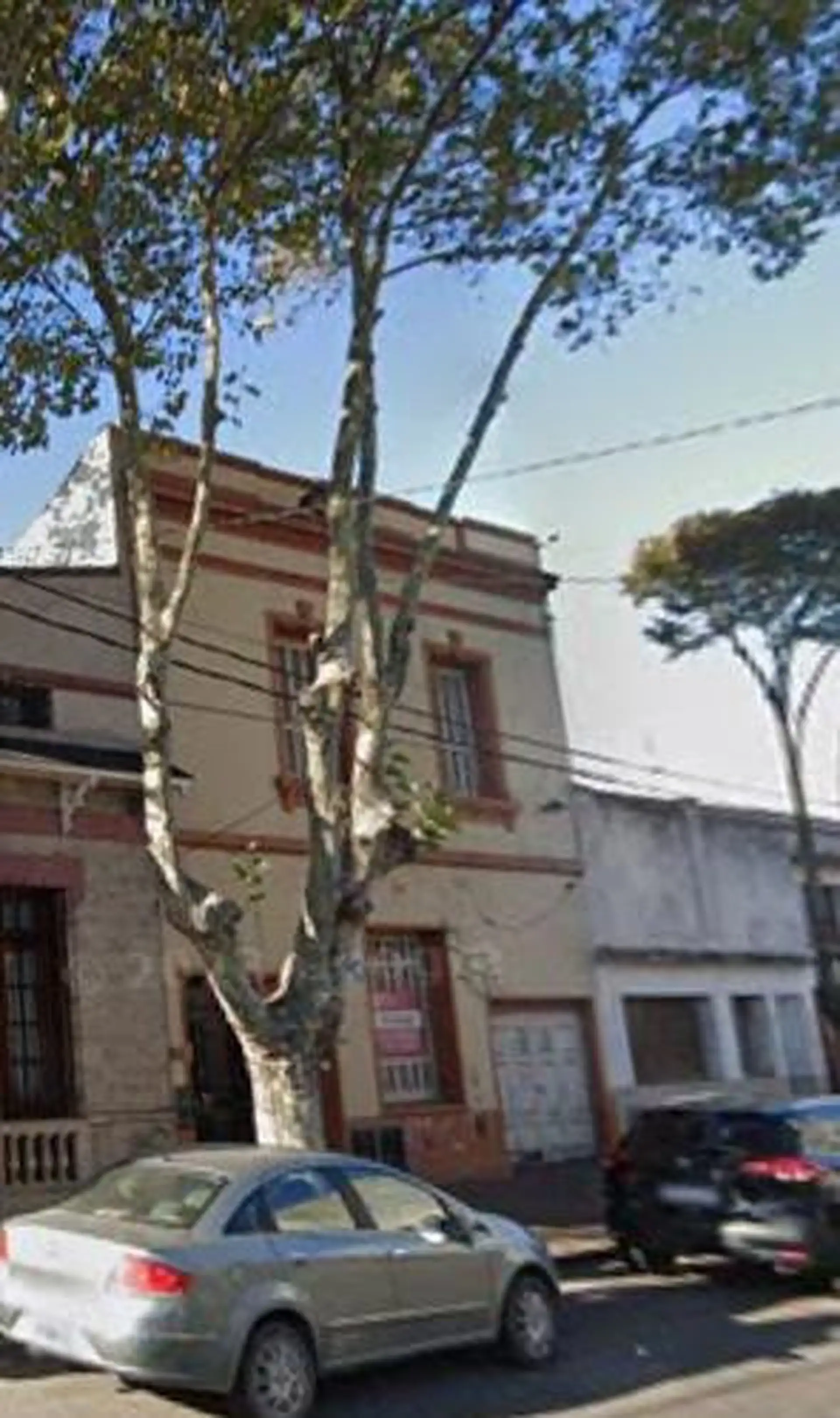 Casa 4 amb, 150m² con garage y patio — Zona Guido y Luro