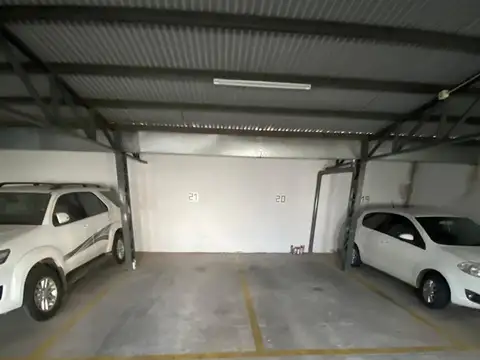 SE VENDEN COCHERAS EN PLENO CENTRO