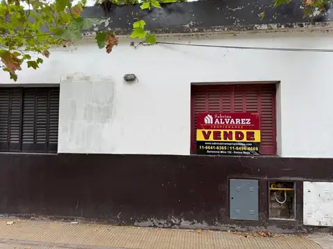 Casa a demoler en el centro de Moron