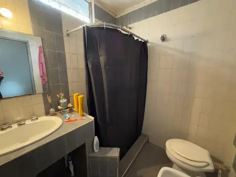 VENDE CASA PH EN BARRIO DEAN FUNES