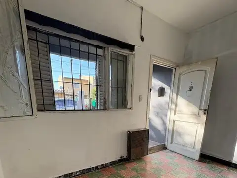 CASA 7 AMB EN JOSÉ CLEMENTE PAZ APTO CREDITO