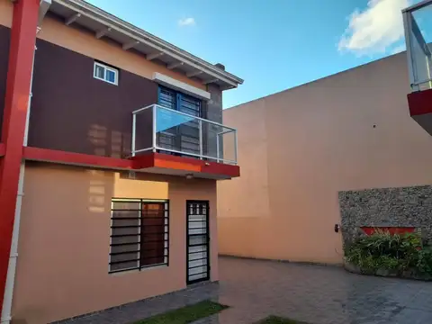 Belgrano 585 , Piso PB