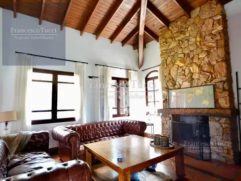 Casa 5 ambientes con 6 baños