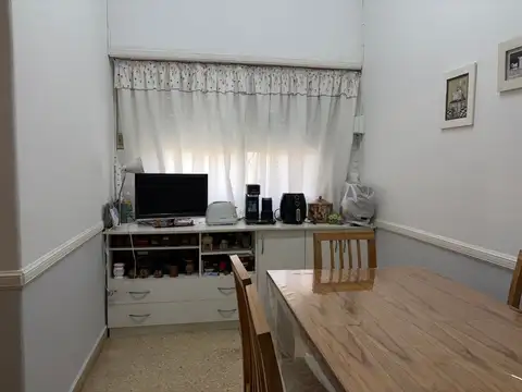 Depto Tipo Casa en Venta 42 años