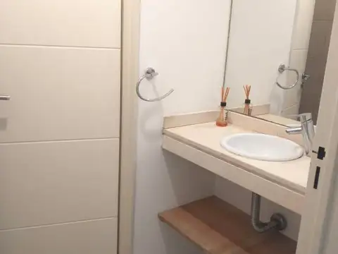 Alquiler ambiente divisible con patio Caballito