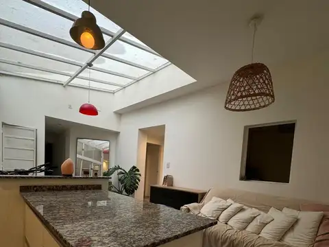 Depto Tipo Casa 3 ambientes con 2 baños