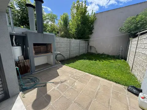 DUPLEX EN ALQUILER CITY BELL