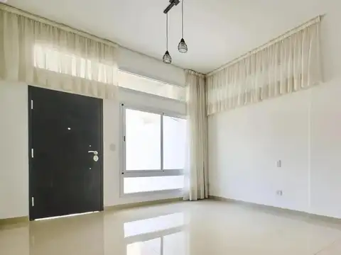 Departamento en Venta en Jose Leon Suarez, USD 75.000