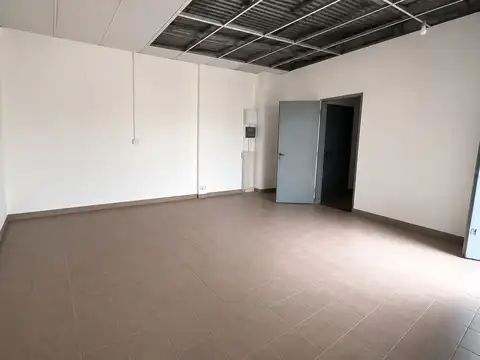 ALQUILER LOCAL + DEPOSITO- CIUDADELA-REFACCIONADO