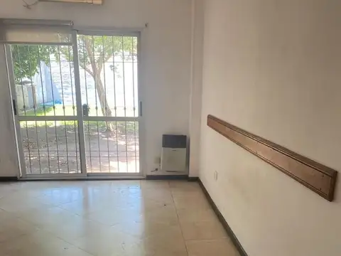 Casa en Venta en Castelar Norte, USD 150.000