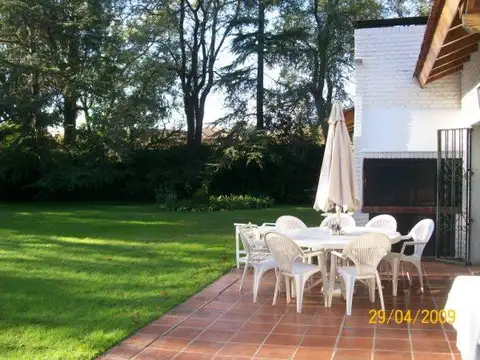 Casa en Venta en Countries y Barrios Cerrados en Pilar, USD 280.000