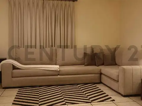 CASA EN VENTA EN GUAYMALLEN