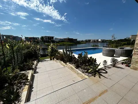 Casa en Venta al Noreste