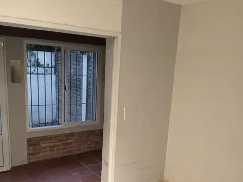Departamento tipo casa en venta en Villa Ariza