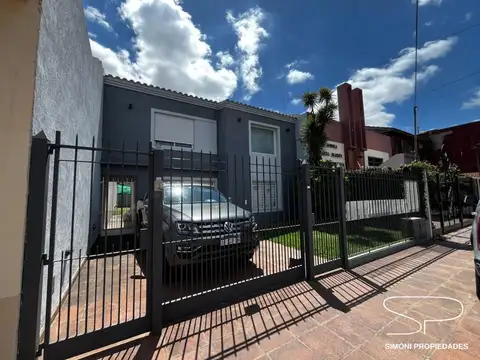 PH 2 ambientes con patio y fondo con parrilla y lavadero