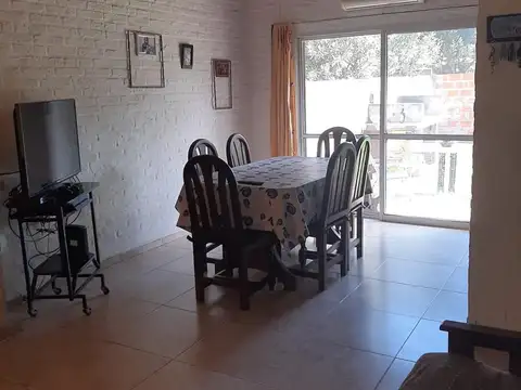 VENTA CASA 2 DORMITORIOS FISHERTON R