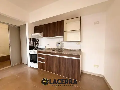 Depto Tipo Casa en Alquiler en Villa Ballester, $ 650.000