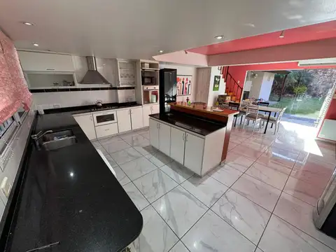 Casa en Alquiler al Este