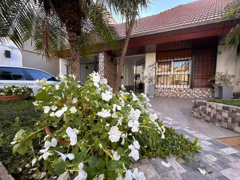 Casa en Alquiler de 4 dormitorios