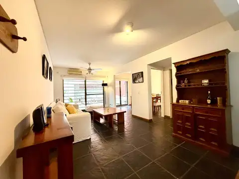 Departamento 4 ambientes con 2 baños