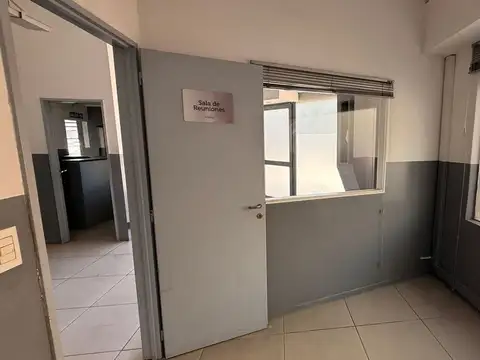 Oficina en Alquiler 63 años