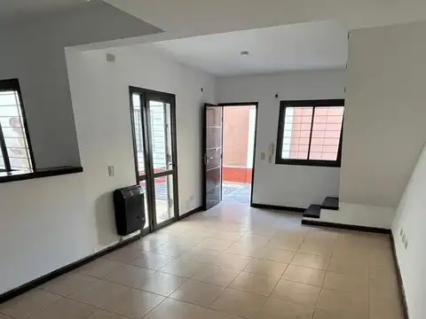 Departamento en Alquiler con 1 cocheras